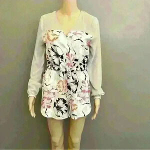 Long Sleeves Rompers with adjustable waist. Size XS-Small